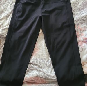 Women's Zyia Active Black Pocket Light n Tight Capri